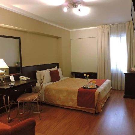 Leon De Oro Inn & Suites Distretto di Distretto di Lima Esterno foto