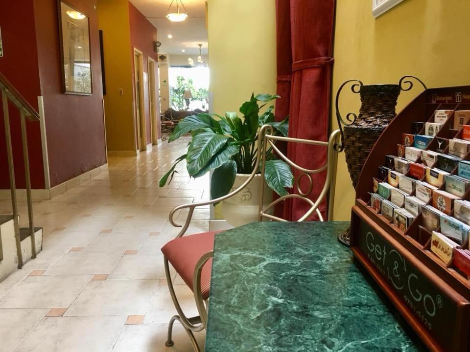 Leon De Oro Inn & Suites Distretto di Distretto di Lima Esterno foto